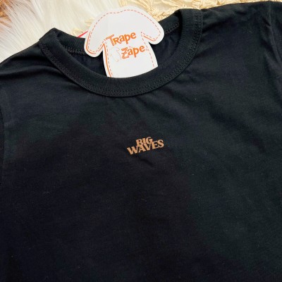 Conj. Camiseta Big Waves e Bermuda - Preto e Marrom